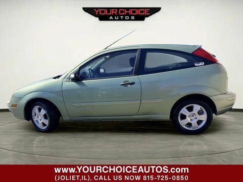 Used 2007 Ford Focus SES FWD image 2