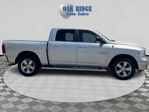 Used 2017 RAM 1500 Big Horn AWD/4WD image 4