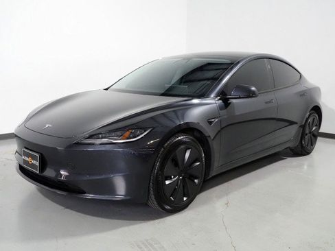 Used 2025 Tesla Model 3 RWD image 11