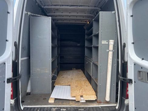 Used 2012 Freightliner Sprinter 2500 image 4