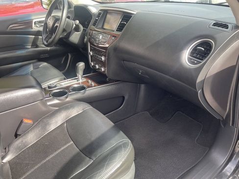 Used 2014 Nissan Pathfinder Platinum w/ Platinum Premium Package AWD/4WD image 33