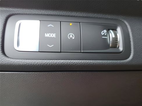 New 2026 Chevrolet Traverse LT w/ Midnight/Sport Edition image 18