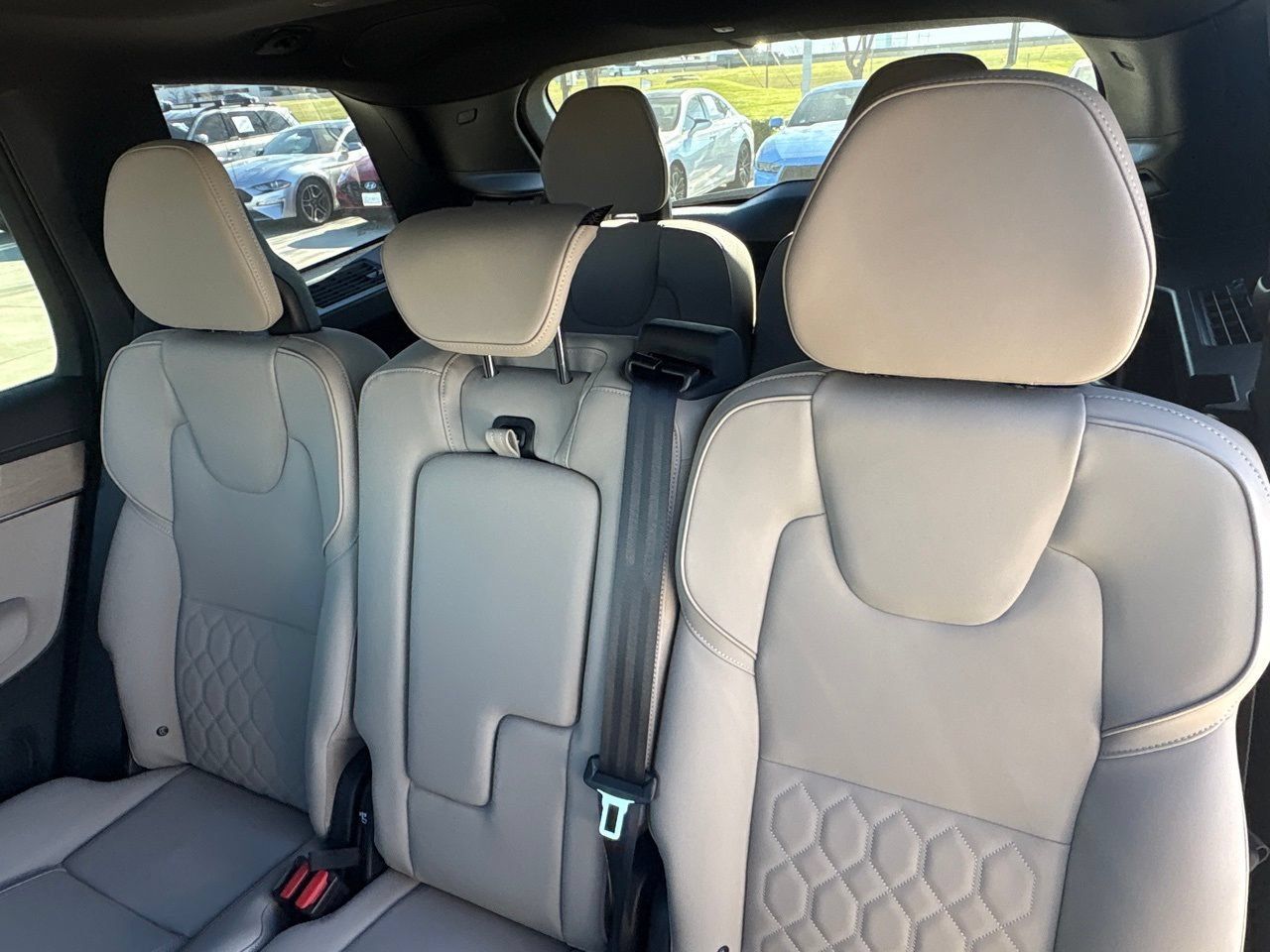 New 2026 Volvo XC90 B6 Plus AWD/4WD image 32