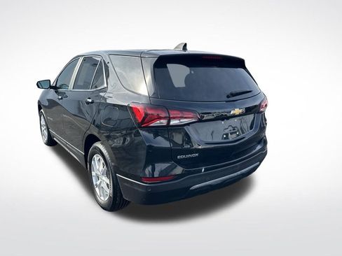 Used 2023 Chevrolet Equinox LT image 3