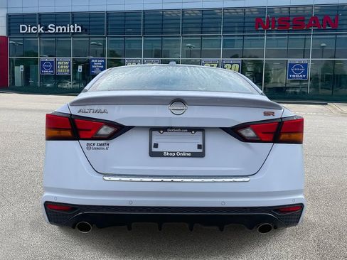 Used 2023 Nissan Altima 2.5 SR image 5