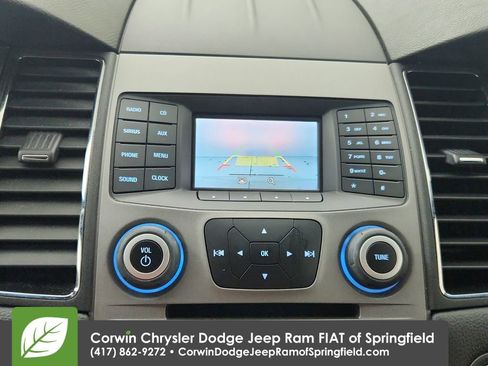 Used 2018 Ford Taurus SEL image 25