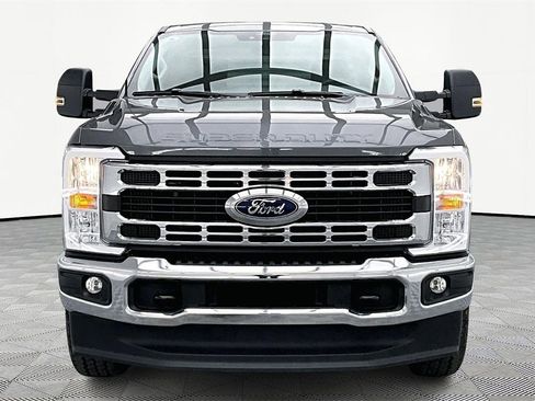 Used 2025 Ford F350 XLT w/ FX4 Off-Road Package image 3