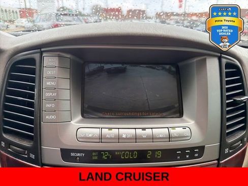 Used 2004 Toyota Land Cruiser image 21