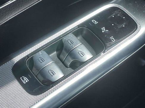 New 2026 Mercedes-Benz GLC 300 4MATIC image 32