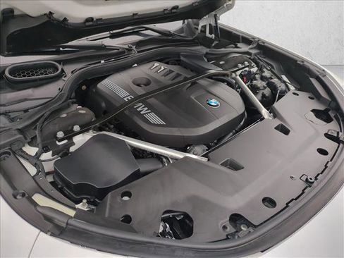 Used 2023 BMW 740i w/ Parking Assistance Package image 25