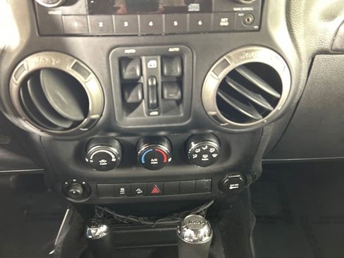 Used 2014 Jeep Wrangler Unlimited Sport w/ Quick Order Package 24S AWD/4WD image 14