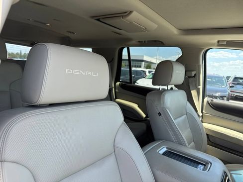 Used 2018 GMC Yukon Denali w/ Open Road Package AWD/4WD image 19