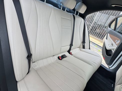 Used 2017 Mercedes-Benz E 300 image 25