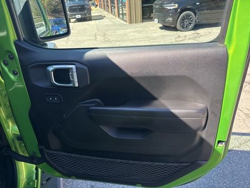 Used 2019 Jeep Wrangler Unlimited Rubicon AWD/4WD image 28
