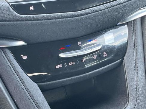 Used 2023 Cadillac XT5 Premium Luxury image 33