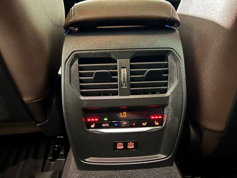 Used 2025 BMW i4 eDrive40 w/ M Sport Package image 34