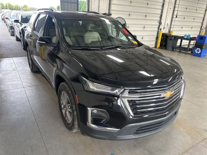 Used 2023 Chevrolet Traverse LT