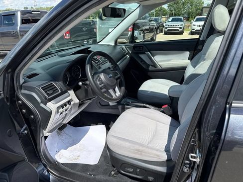Used 2017 Subaru Forester 2.5i Premium w/ All-Weather Package AWD/4WD image 22