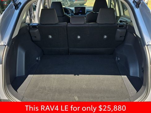 Used 2023 Toyota RAV4 LE image 17
