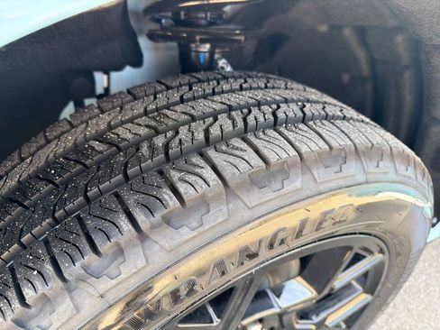 New 2026 Ford Maverick Lariat AWD/4WD image 27