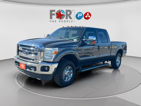 Used 2016 Ford F250 XLT w/ XLT Premium Package AWD/4WD image 1