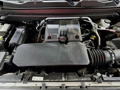 Used 2024 GMC Canyon Denali w/ LPO, Denali Black Edition image 30