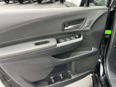 New 2026 Toyota Sienna Limited FWD image 17