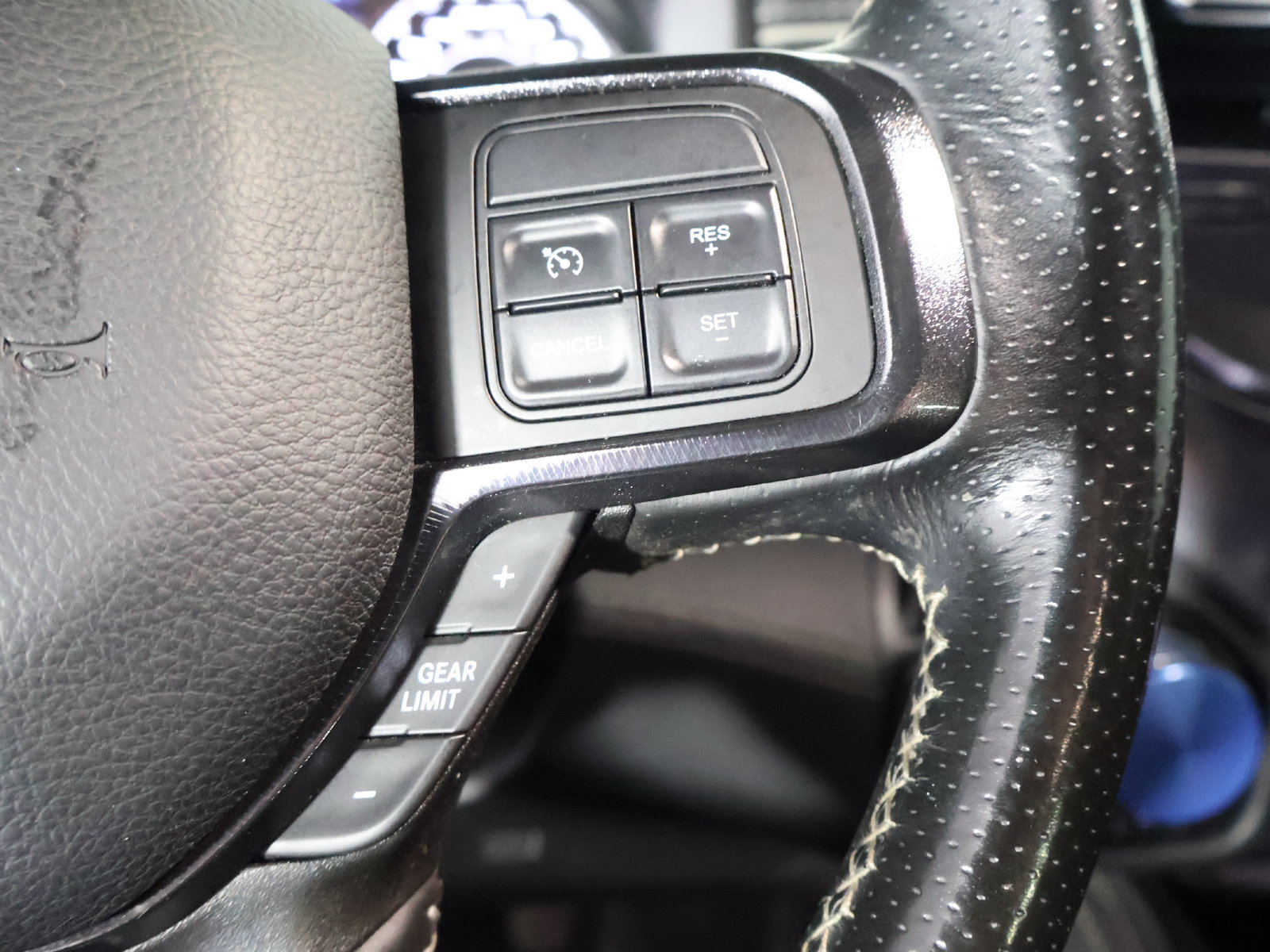 Used 2022 RAM 2500 Power Wagon AWD/4WD image 39