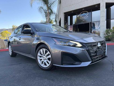 Used 2024 Nissan Altima 2.5 S FWD image 9