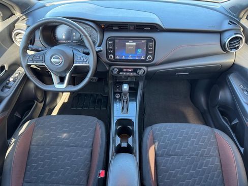 Used 2023 Nissan Kicks SR image 11