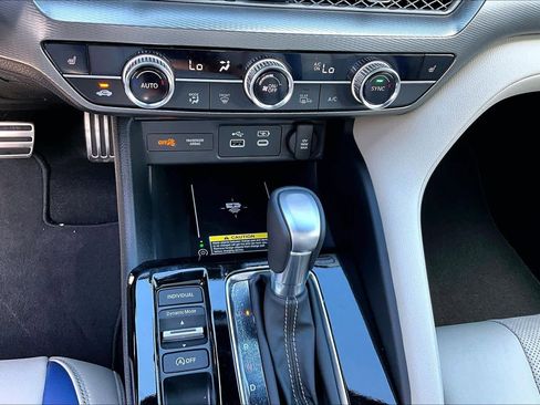 Used 2026 Acura Integra A-Spec FWD image 19