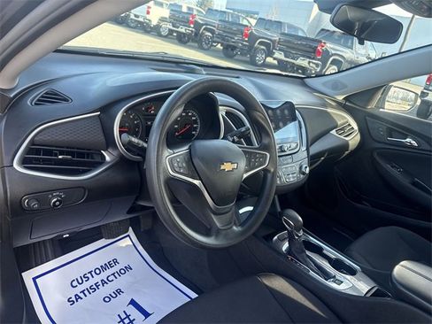 Used 2022 Chevrolet Malibu LT image 10
