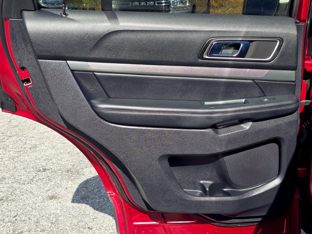 Used 2019 Ford Explorer XLT w/ Equipment Group 202A FWD image 47