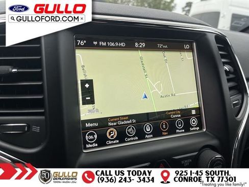 Used 2018 Jeep Grand Cherokee Altitude RWD image 25