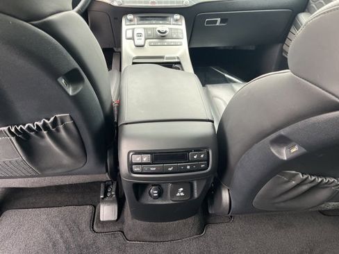 Used 2022 Hyundai Palisade Calligraphy image 19