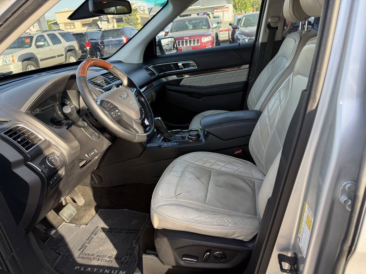 Used 2016 Ford Explorer Platinum AWD/4WD image 6