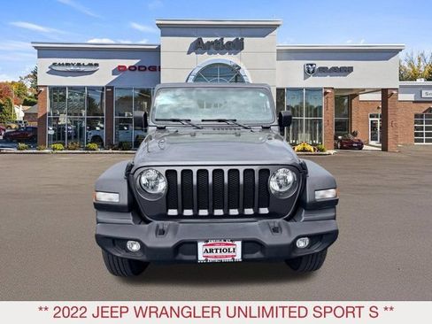 Used 2022 Jeep Wrangler Unlimited Sport AWD/4WD image 3
