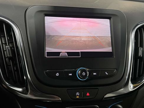 Used 2024 Chevrolet Equinox LT w/ LPO, Floor Liner Package FWD image 17