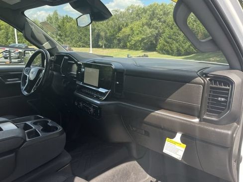 Used 2022 Chevrolet Silverado 1500 RST AWD/4WD image 29