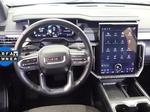 Certified 2025 GMC Acadia Elevation AWD/4WD image 18