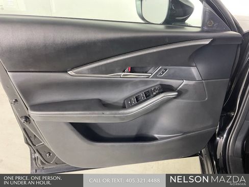 Certified 2025 MAZDA CX-30 AWD 2.5 S w/ Preferred Package image 16