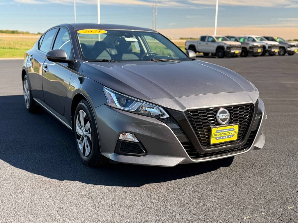 Used 2021 Nissan Altima 2.5 S w/ Driver Assist Package FWD image 4