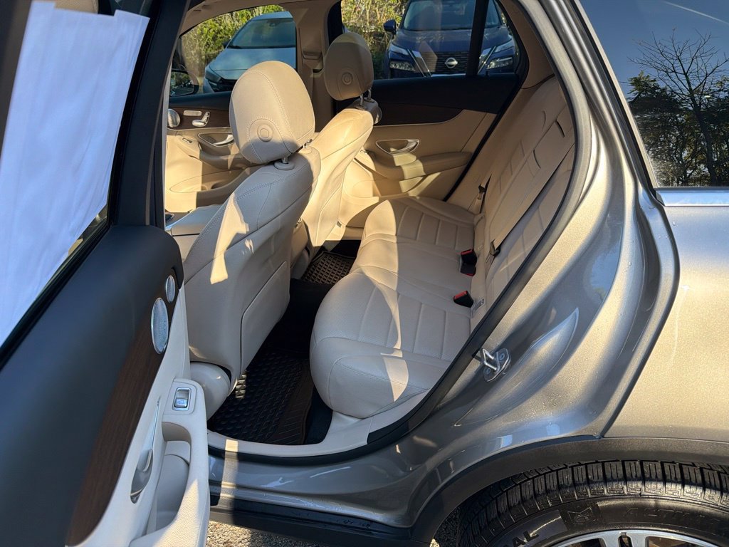 Certified 2021 Mercedes-Benz GLC 300 4MATIC image 17