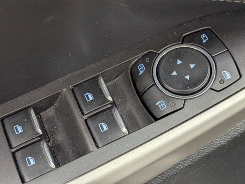 Certified 2024 Ford Explorer Limited image 22