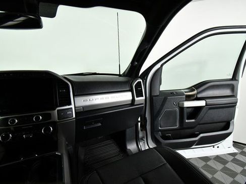 Used 2022 Ford F250 Lariat image 20