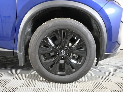 Used 2022 Nissan Rogue SV AWD/4WD image 13