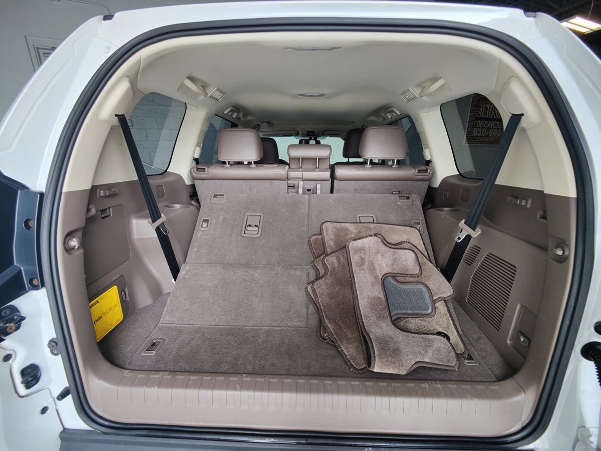 Used 2016 Lexus GX 460 w/ Premium Package AWD/4WD image 9