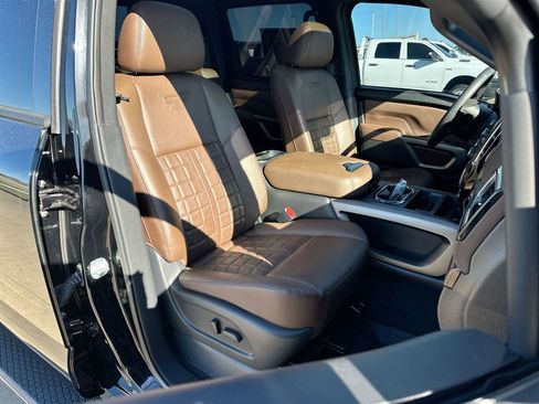 Used 2024 Nissan Titan Platinum Reserve w/ Moonroof Package AWD/4WD image 26