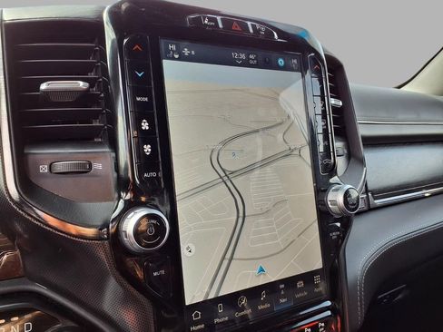 Used 2024 RAM 1500 Limited image 7