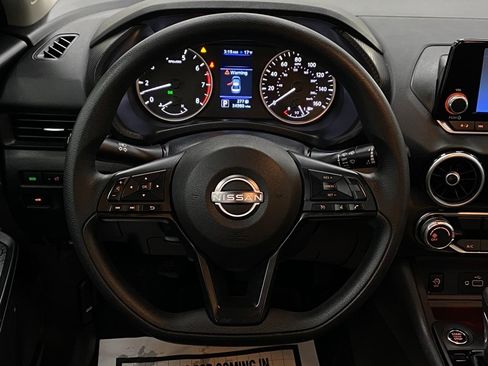Used 2024 Nissan Sentra S image 15